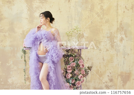 Pregnant women Maternity photos 116757656