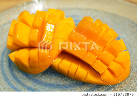 Ripe mango, a summer Okinawan tradition 116758976