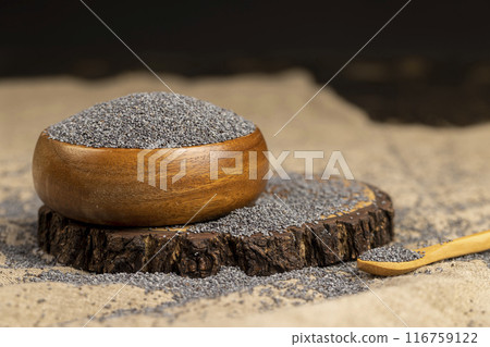 scattered poppy seeds for cooking scattered poppy seeds for cooking 116759122