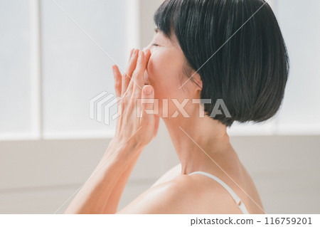 female, lady, woman 116759201