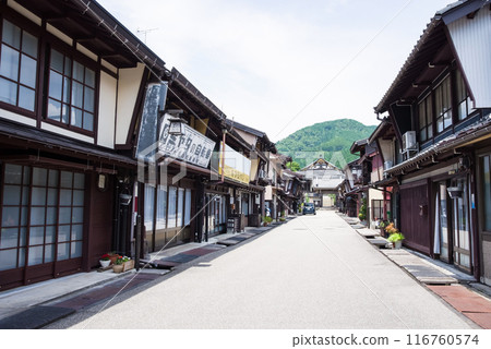 [Gujo Hachiman] Old Townscape (Gujo City, Gifu Prefecture, Important Preservation District for Groups of Traditional Buildings) 116760574