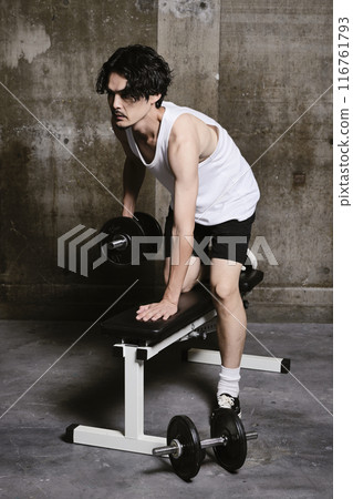 young man training in the gym 116761793
