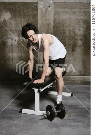 young man training in the gym 116761804