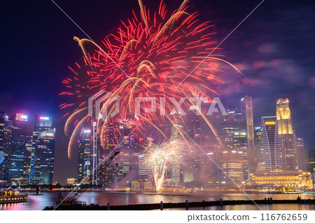 新加坡濱海灣漂浮煙火慶祝獨立紀念日 新加坡濱海灣漂浮煙火慶祝獨立紀念日 116762659