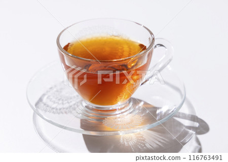 Simple tea 116763491