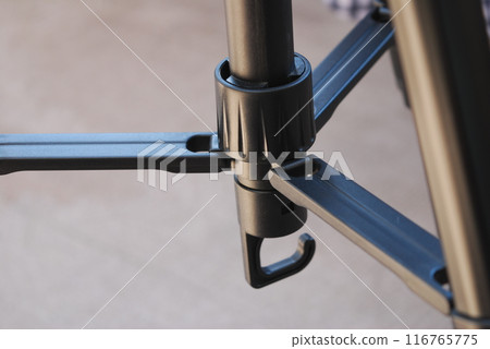 三腳架下的掛鉤 116765775