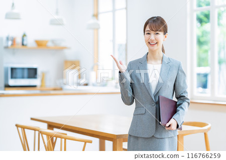 Businesswoman selling real estate 116766259