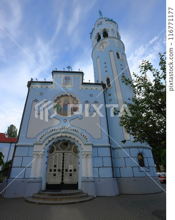 聖阿爾胡維塔教堂,也稱為藍色教堂,位於中歐斯洛伐克布拉迪斯拉發 聖阿爾胡維塔教堂,也稱為藍色教堂,位於中歐斯洛伐克布拉迪斯拉發 116771177