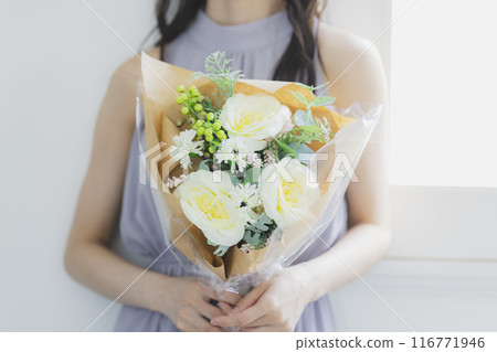 一束的女人 一束的女人 116771946