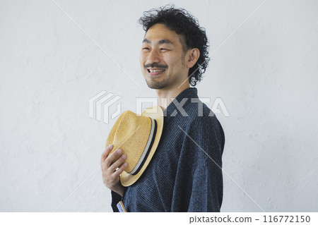 穿著浴衣的男人 穿著浴衣的男人 116772150