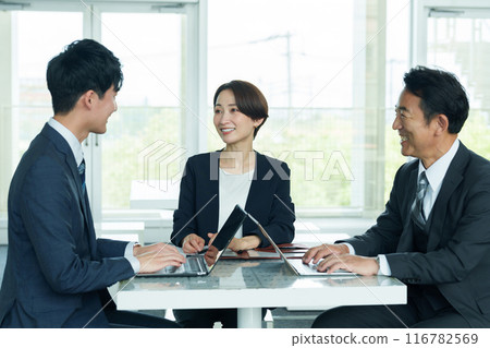 Business people, conference, meeting Business people, conference, meeting 116782569