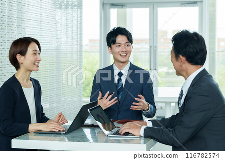 Business people, conference, meeting Business people, conference, meeting 116782574