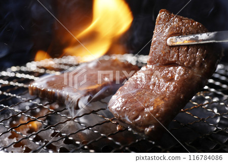 Yakiniku image: grilled on a net 116784086