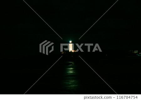 Night lighthouse 116784754