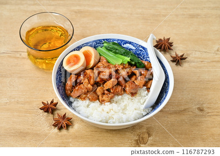 Lu rou fan, Lu rou rice, Lu rou fan. Taiwanese cuisine, pork stewed in sweet spices. 116787293