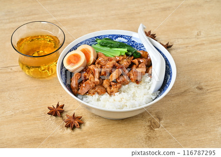 Lu rou fan, Lu rou rice, Lu rou fan. Taiwanese cuisine, pork stewed in sweet spices. 116787295