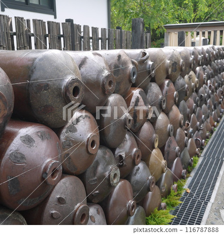 A large ceramic bottle used to make shochu A large ceramic bottle used to make shochu 116787888