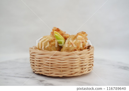 Bakwan sayur or bala-bala or ote-ote is vegetebles fritter from Indonesia 116789640