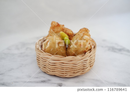 Bakwan sayur or bala-bala or ote-ote is vegetebles fritter from Indonesia 116789641
