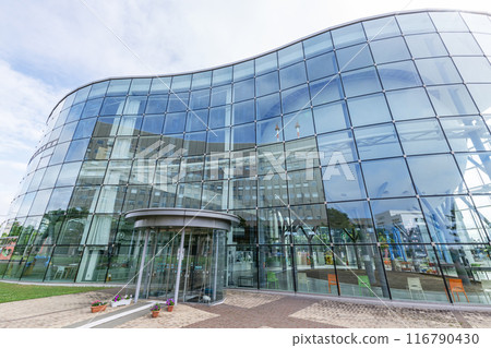 Kushiro City, Hokkaido: Kushiro City Children's Learning Center on a sunny day 116790430