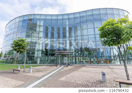 Kushiro City, Hokkaido: Kushiro City Children's Learning Center on a sunny day 116790432