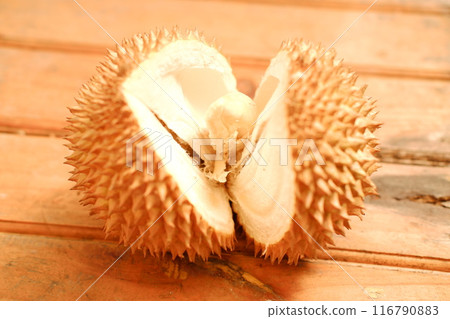 durian fruit at the wood table 116790883