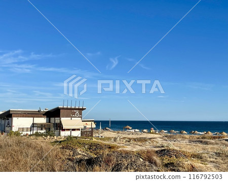 Summer holidays in Alvor beach, Portimao. 116792503