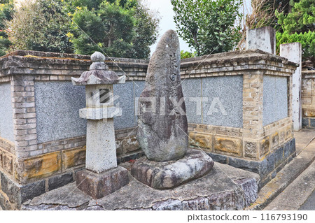 福岡縣行橋市久津市奧主神社的夜燈和猿彥大神 116793190