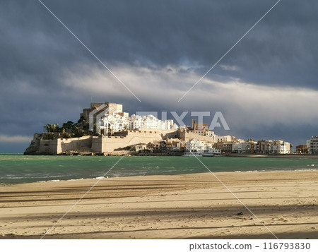 Peniscola castle, view from the beach. Costa del Azahar 116793830