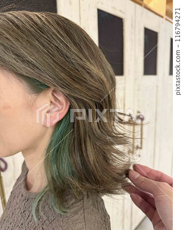 Over 50 years old, inner highlights and grey hair dye! 116794271