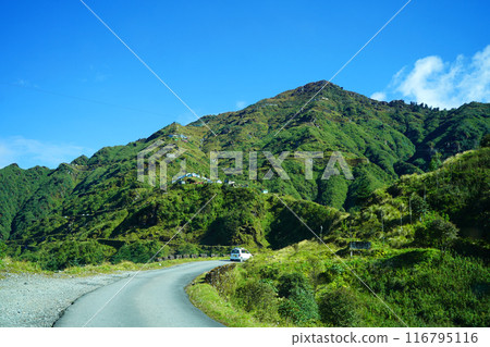 Road goes throught Green Himalayan Mountain Range of Silk Route Sikkim Road goes throught Green Himalayan Mountain Range of Silk Route Sikkim 116795116