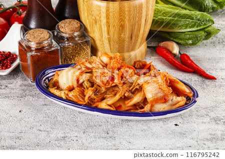 Korean cuisine fermented cabbage kimchi 116795242