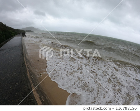 海浪警告，海下公告 116798150