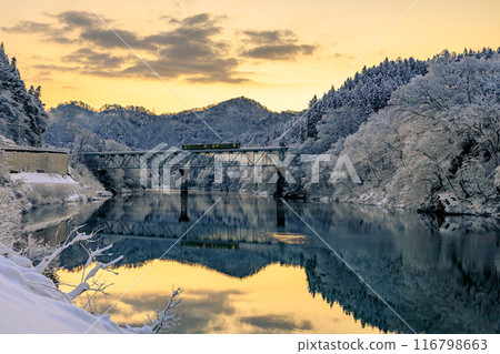 The Second Tadami River Bridge in winter The Second Tadami River Bridge in winter 116798663