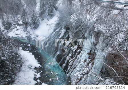 Biei Shirahige Falls in winter Biei Shirahige Falls in winter 116798814