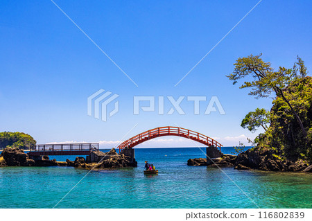 [新潟縣_佐渡_矢島/京島]一邊欣賞美麗風景一邊體驗浴缸船 116802839