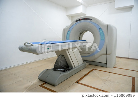 MRI apparatus in the room in a clinic 116809099