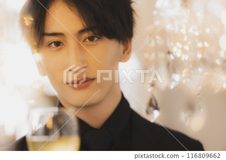 穿黑西裝的男人 穿黑西裝的男人 116809662