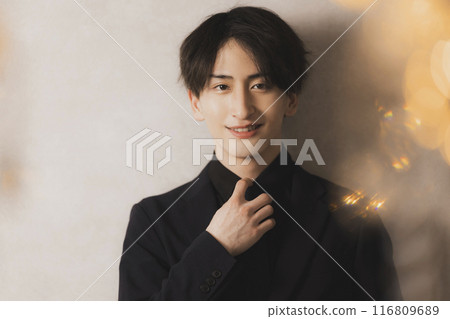 穿黑西裝的男人 116809689