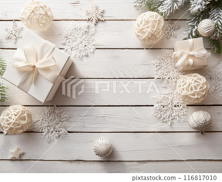 白色木板上放置的白色禮物和聖誕裝飾品 白色木板上放置的白色禮物和聖誕裝飾品 116817010
