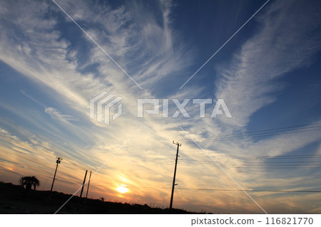 落日照亮的雲彩 落日照亮的雲彩 116821770