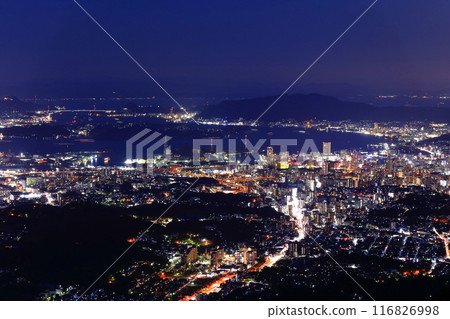 [Fukuoka Prefecture] Night view of Kitakyushu City (Sarakurayama Observation Deck) 116826998