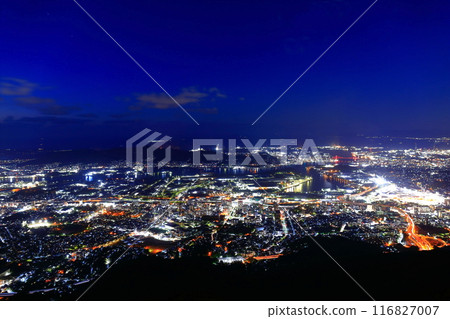 [Fukuoka Prefecture] Night view of Kitakyushu City (Sarakurayama Observation Deck) 116827007