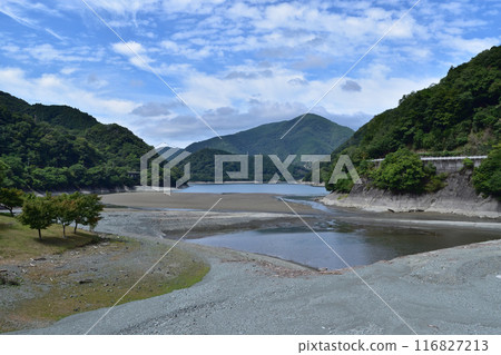 丹澤湖風景 丹澤湖風景 116827213