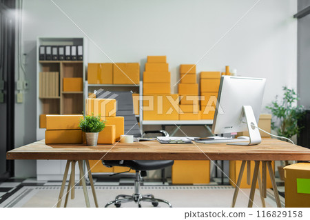 Work online seller place concept 116829158