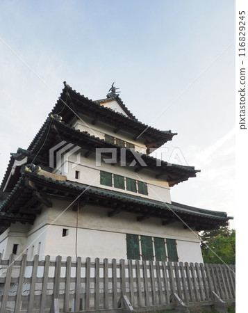 Hirosaki Castle and Mount Iwaki Hirosaki Castle and Mount Iwaki 116829245