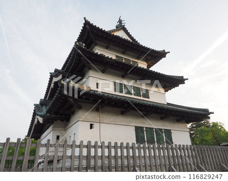 Hirosaki Castle and Mount Iwaki Hirosaki Castle and Mount Iwaki 116829247