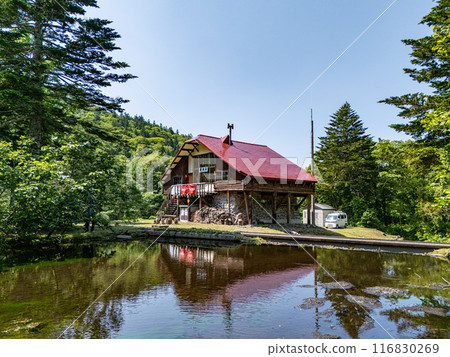 Shokanso reflected in the pond 116830269