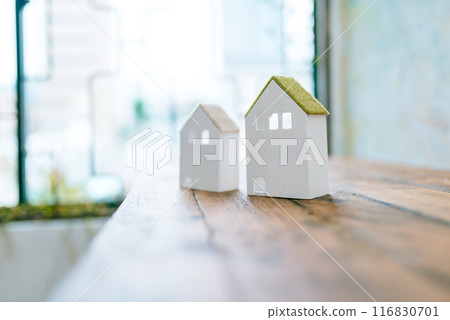 兩個房子配件 116830701