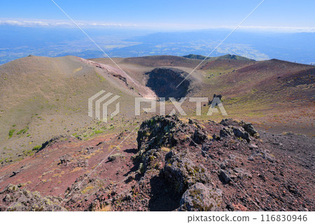 Mt. Myoko and the crater seen from Mt. Yakushi, Mt. Iwate 116830946